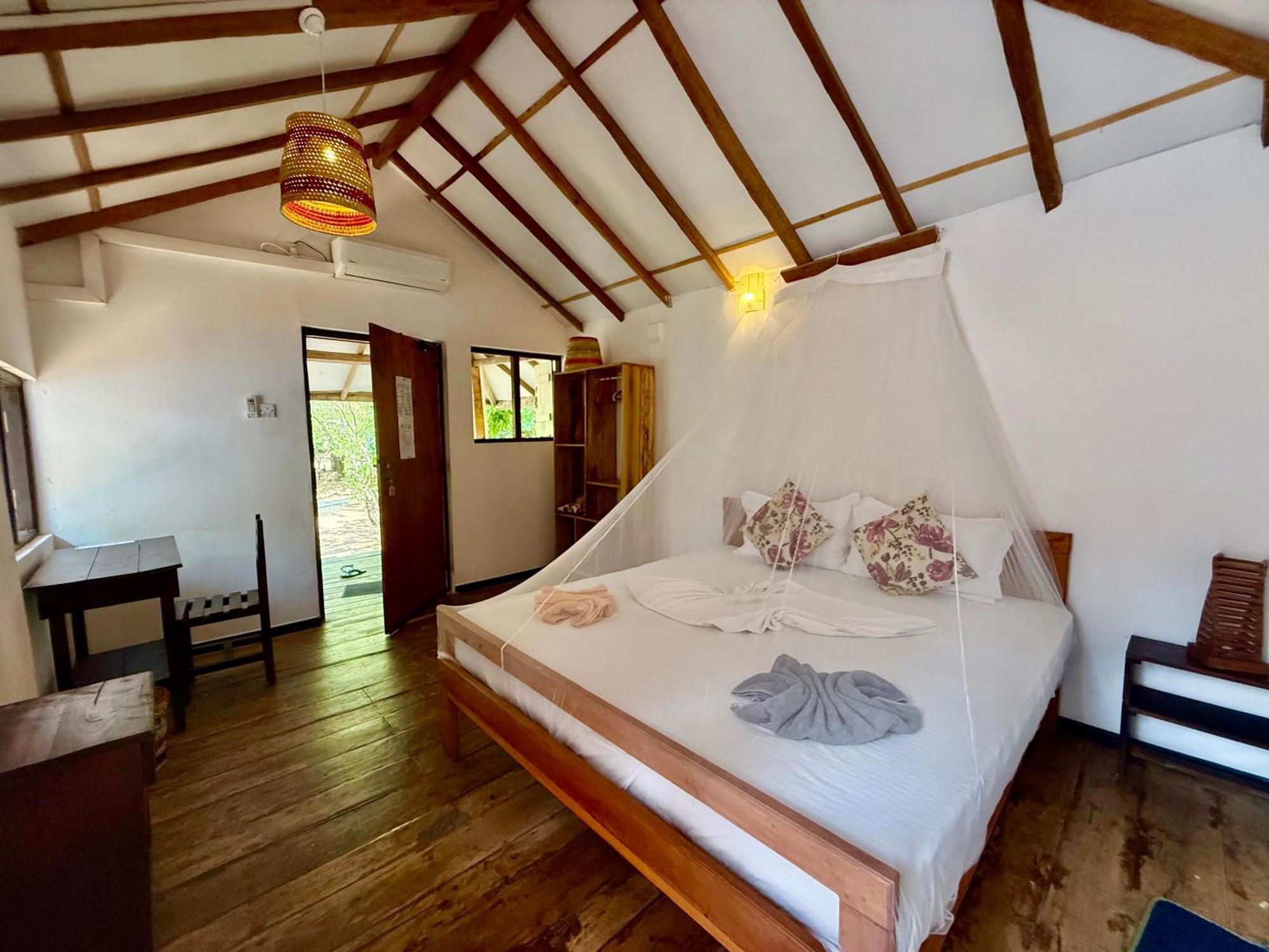 Valampuri Kite Resort Kalpitiya Rum bild