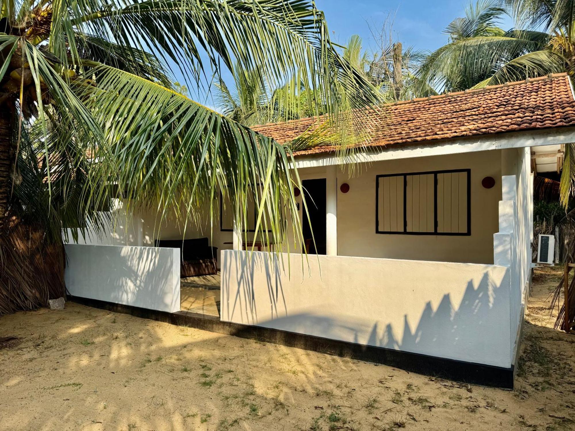 Valampuri Kite Resort Kalpitiya Rum bild