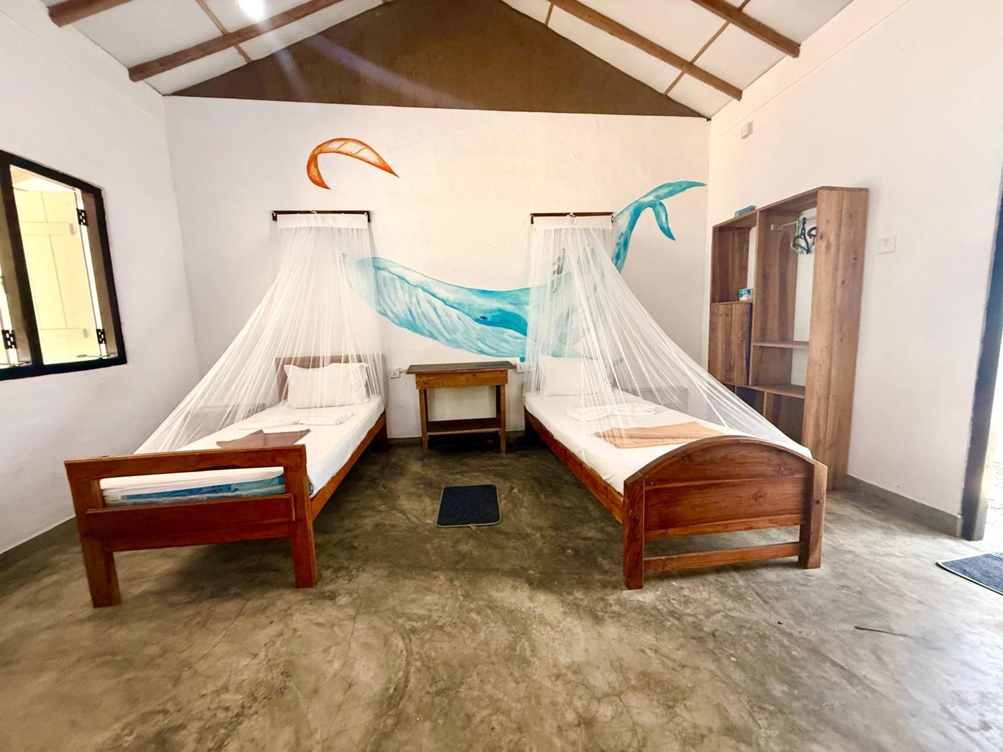 Valampuri Kite Resort Kalpitiya Rum bild