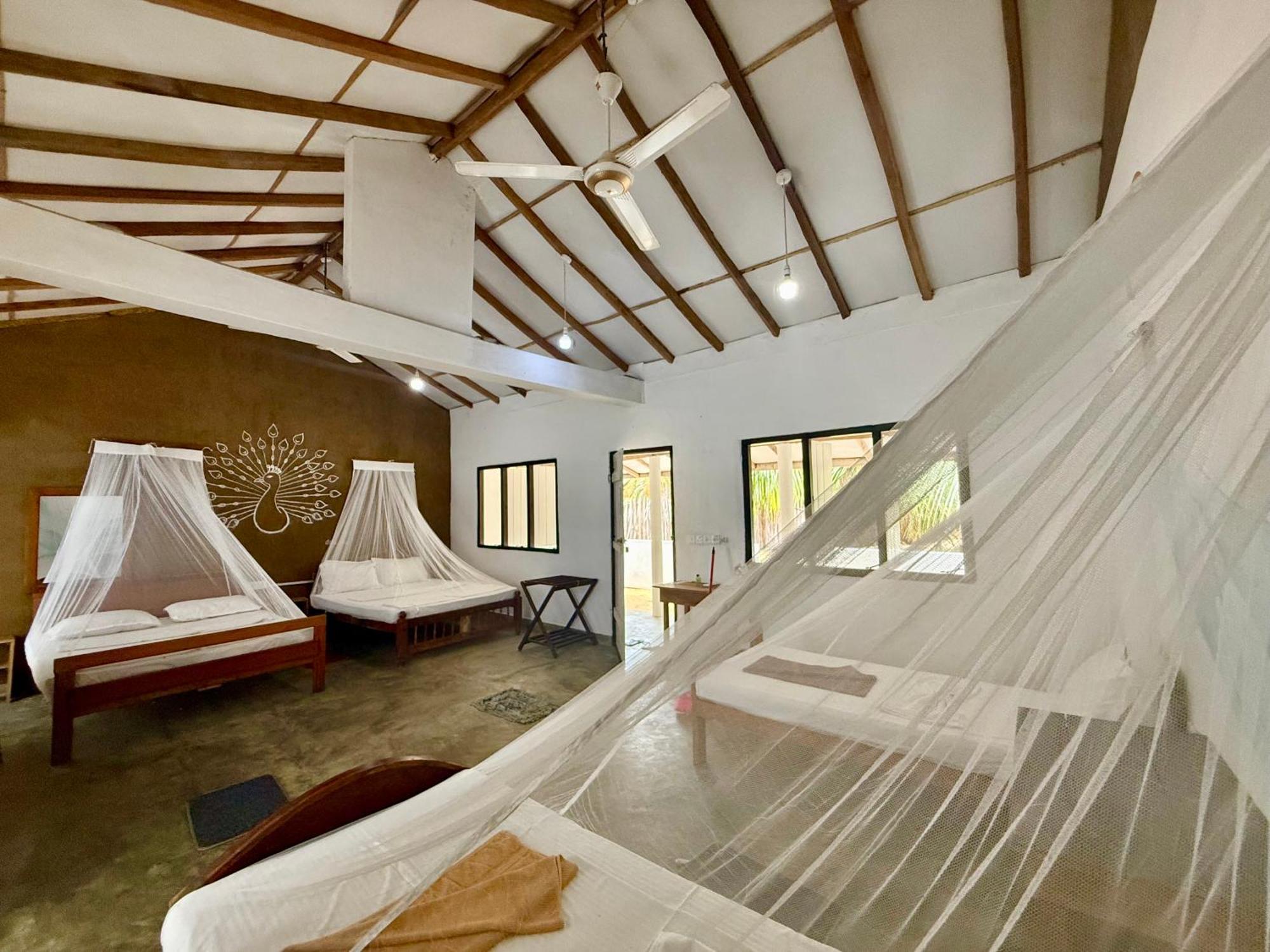 Valampuri Kite Resort Kalpitiya Rum bild