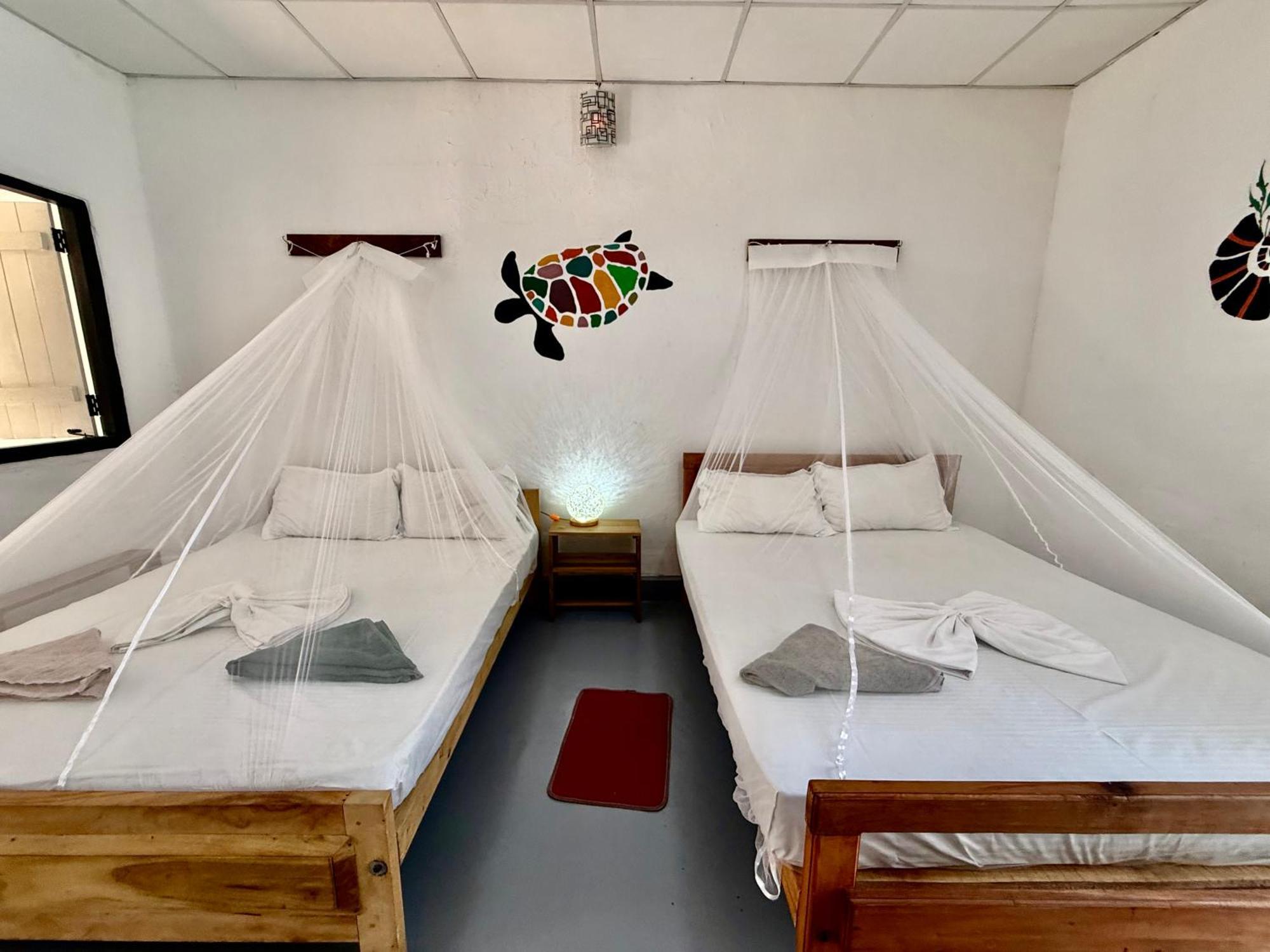 Valampuri Kite Resort Kalpitiya Rum bild
